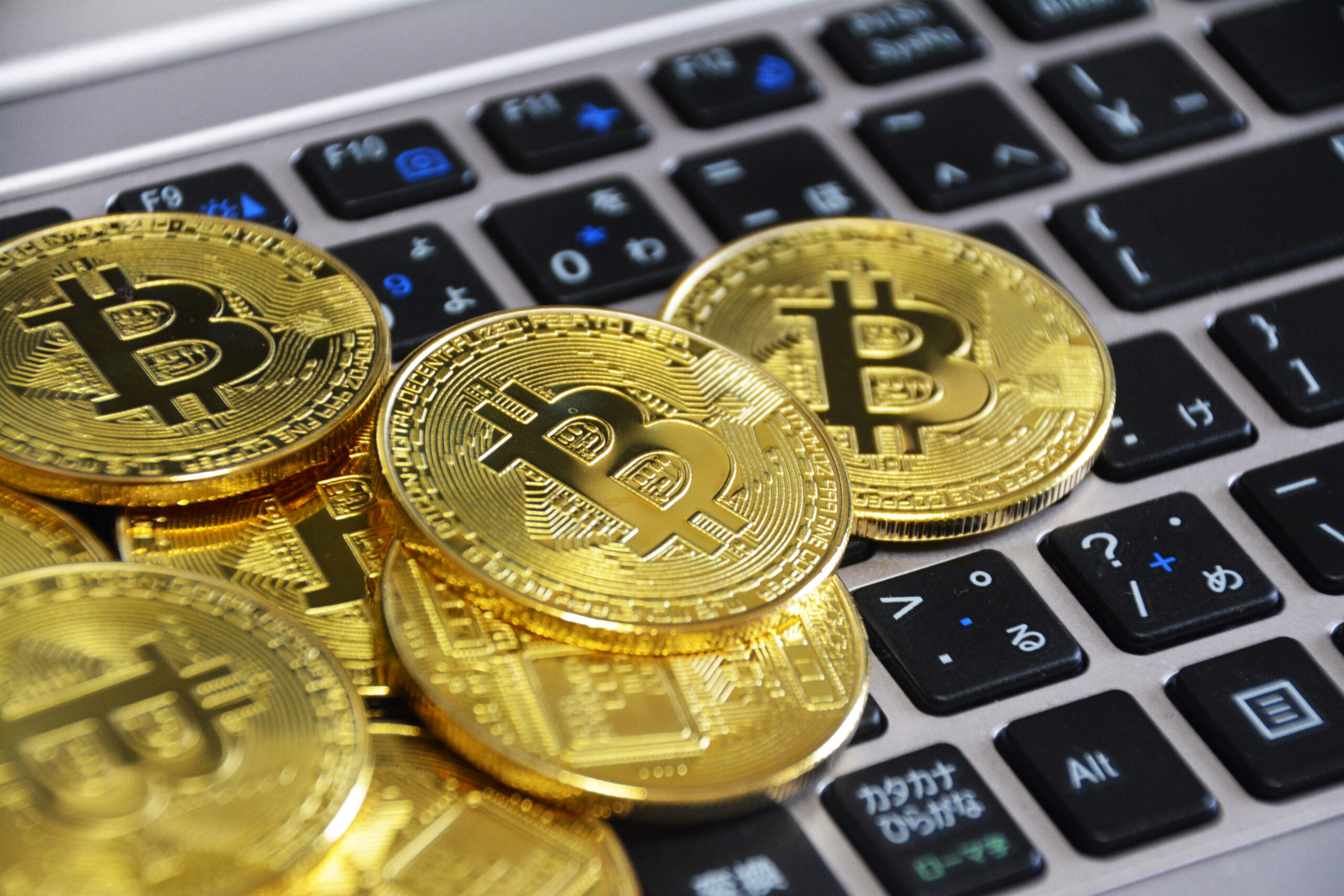 暗号資産（仮想通貨）救出サービス 『クリプトサルベージ』 - データ復旧・RAID復元なら自社ラボ完備のデータサルベージ｜重度障害も全国対応